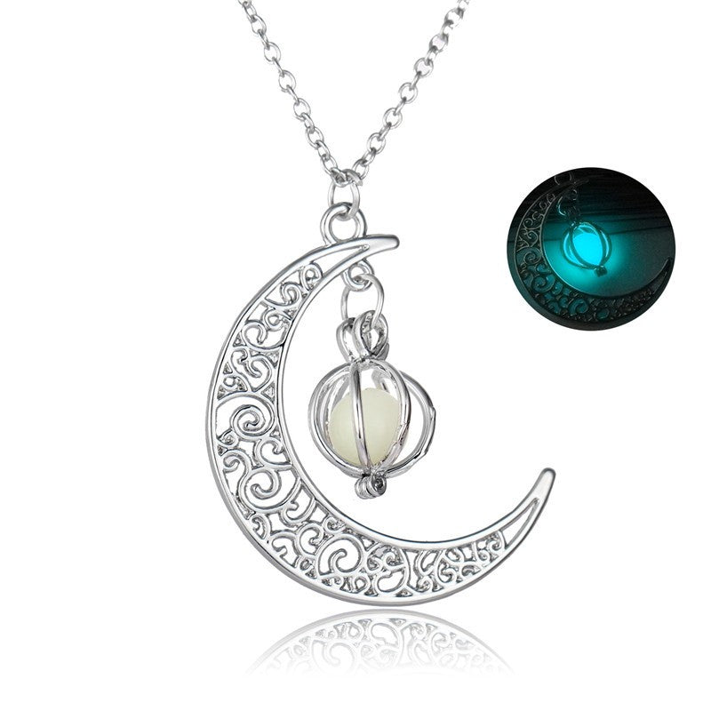 Creative Moon Necklace