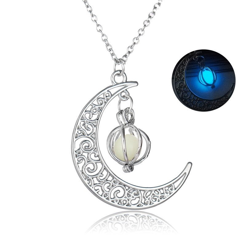 Creative Moon Necklace